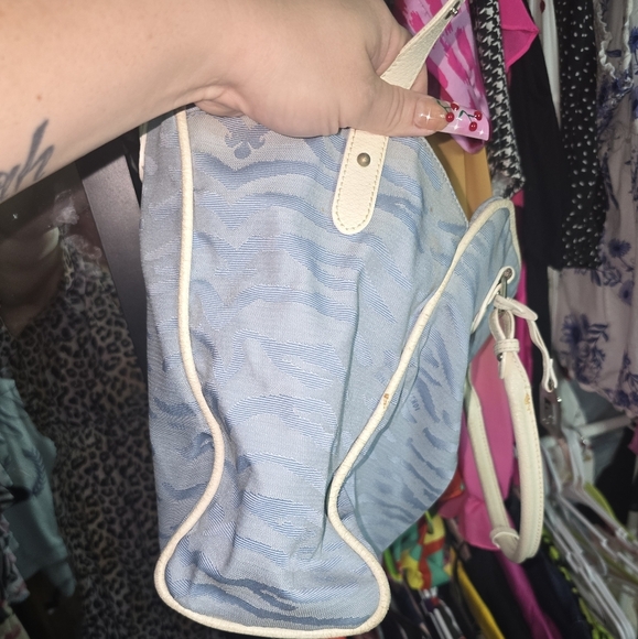 ๐๐๐๐NEED GONE TAKN OFFERS RARE vintage Authentic Tiger striped Fendi tote - Picture 8 of 14